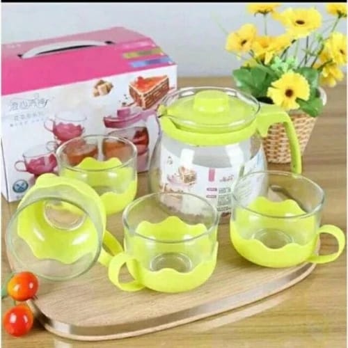 JARRA DE VIDRIO CON TAZAS