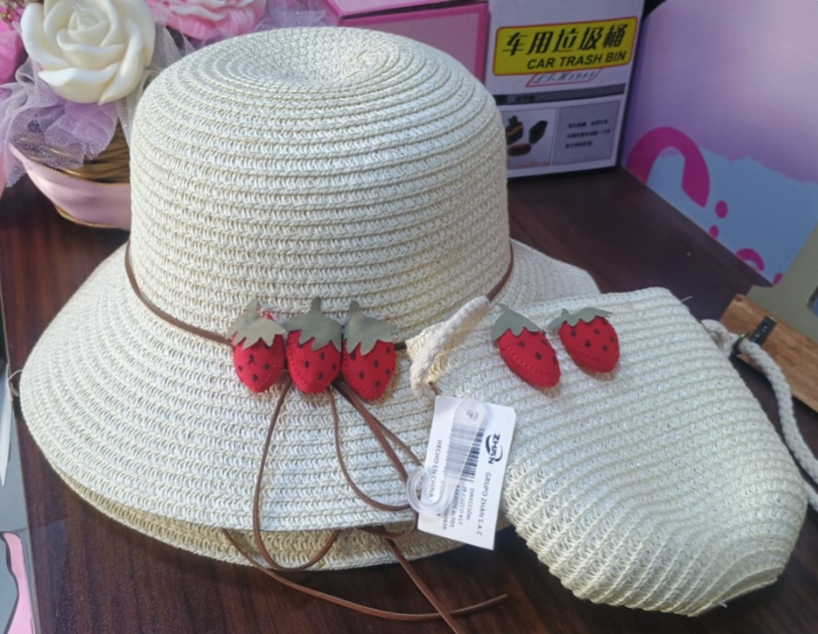 SOMBRERO MODELO FRESITA + CARTERA
