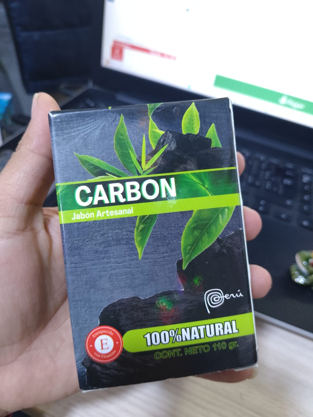 JABÓN DE CARBÓN ACTIVADO 