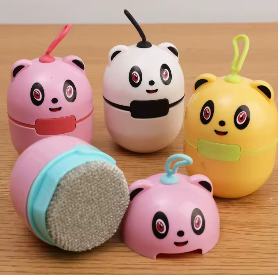 QUITA PELUSA PANDITA