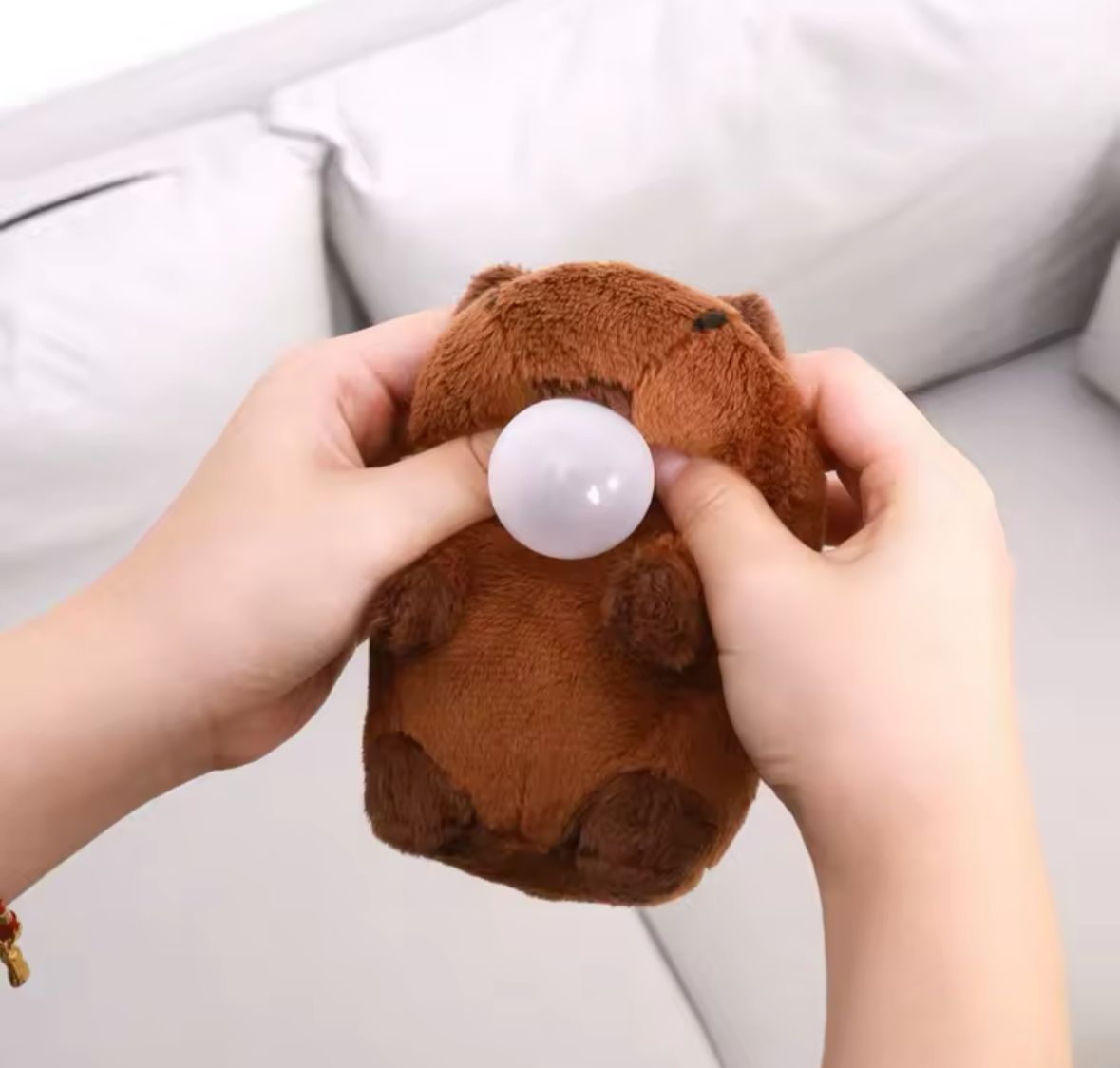 CAPIBARA CON INFLA-MOQUITO 